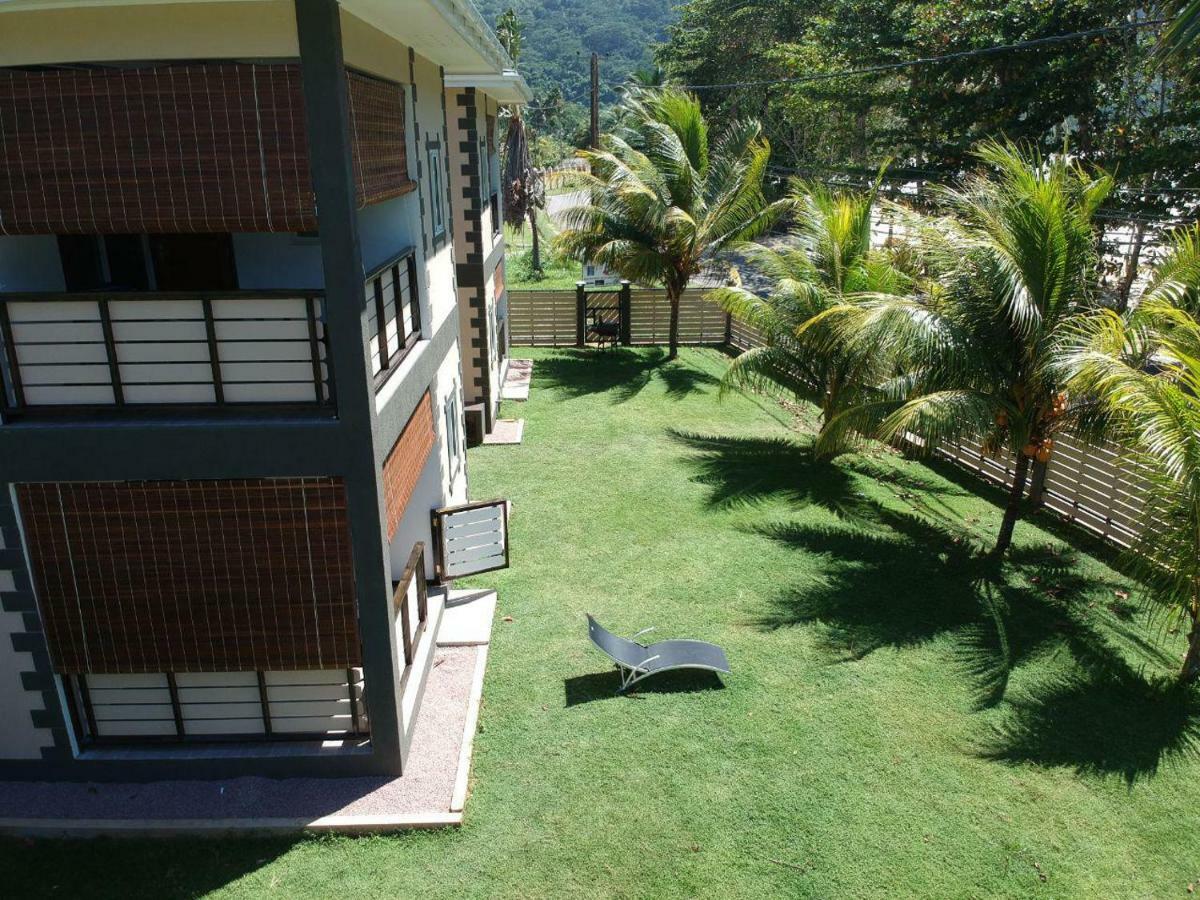 Seaside Self Catering Apartment Anse Royale Bagian luar foto